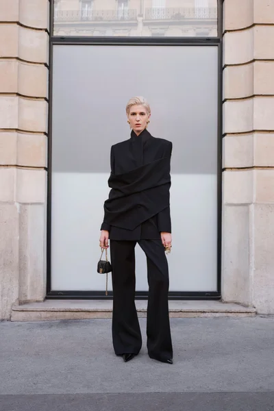 Look 32